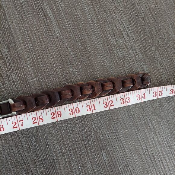 Gloria Vanderbilt Vintage Brown Leather Woven Belt Horseshoe Shaped Hardware M - Picture 7 of 7